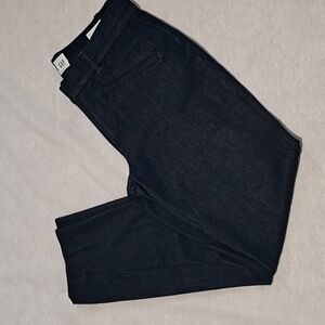 GAP Signature Skinny Ankle Jeans. Size 0.‎